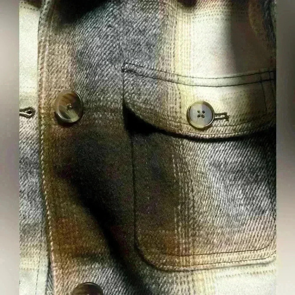 Old Navy Plaid Shacket - Picture 3 of 3